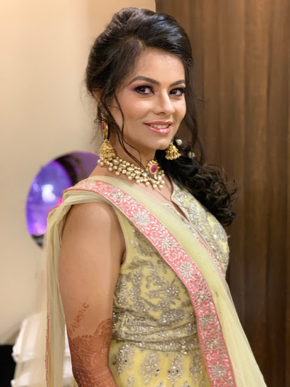 Miraa Chandan Makeup Artist & Academy
