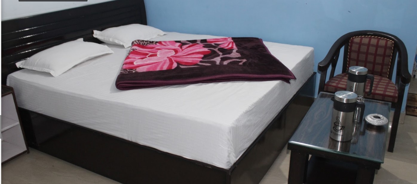 Hotel Thakur Ji haridwar 