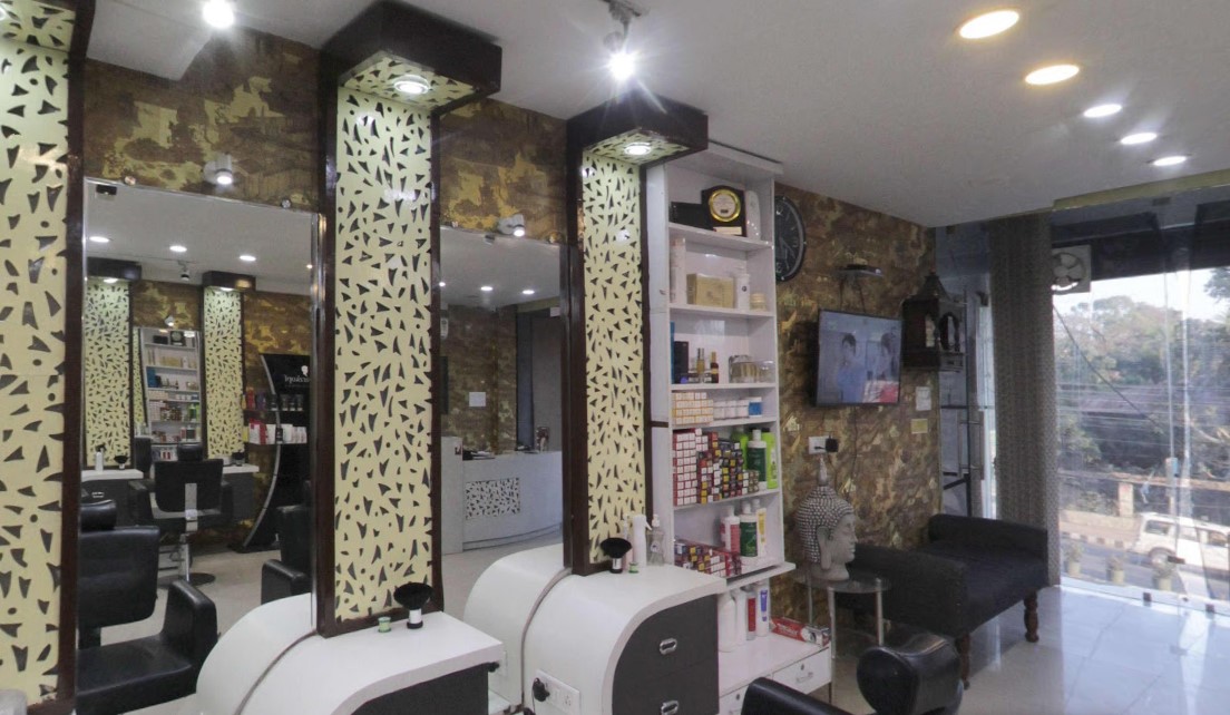 Pavitra's Unisex Salon and Spa