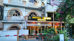 Motel Divine International, Roorkee