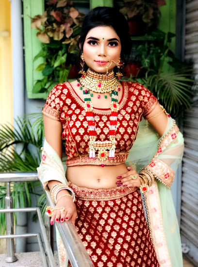 Anmol Bhushan ( Professional Makeup Artist) - Madhya Pradesh