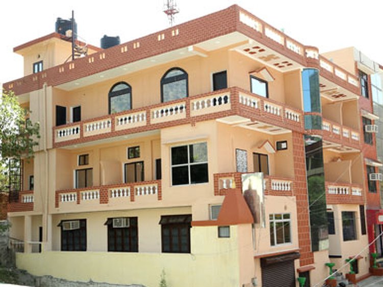 Hari Om Yoga Vidya School