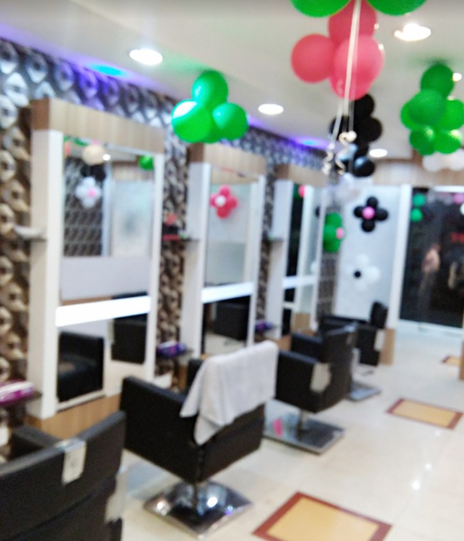 RIZWAN'S HAIR & BEAUTY STUDIO
