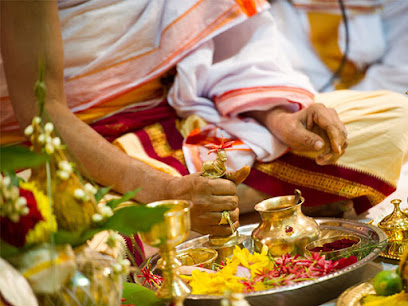 Best Jyotish Astrologer in Lucknow - Shristhi Jiwan Jyoti Sansthan