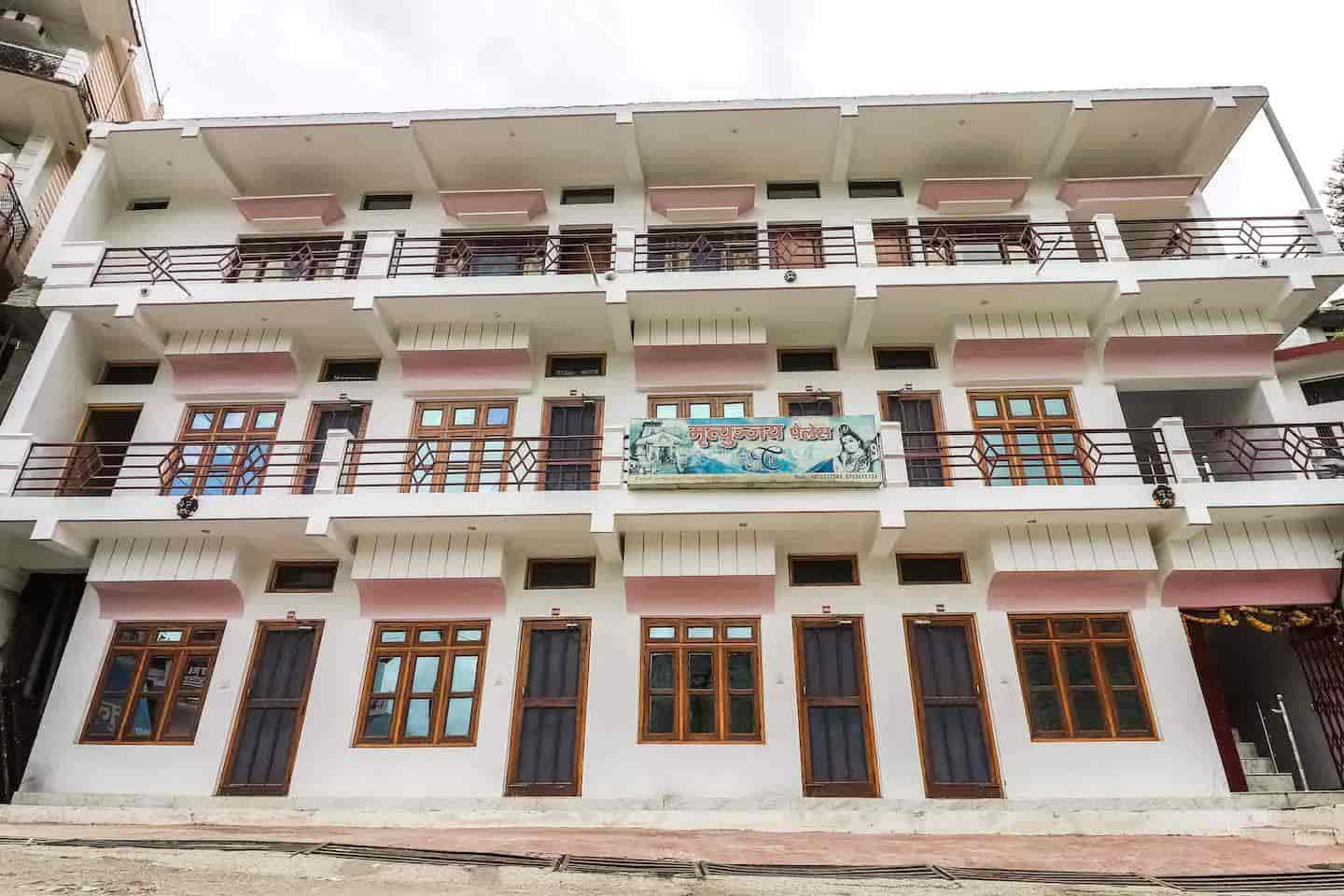 The Mrityunjaya Palace Guptkashi