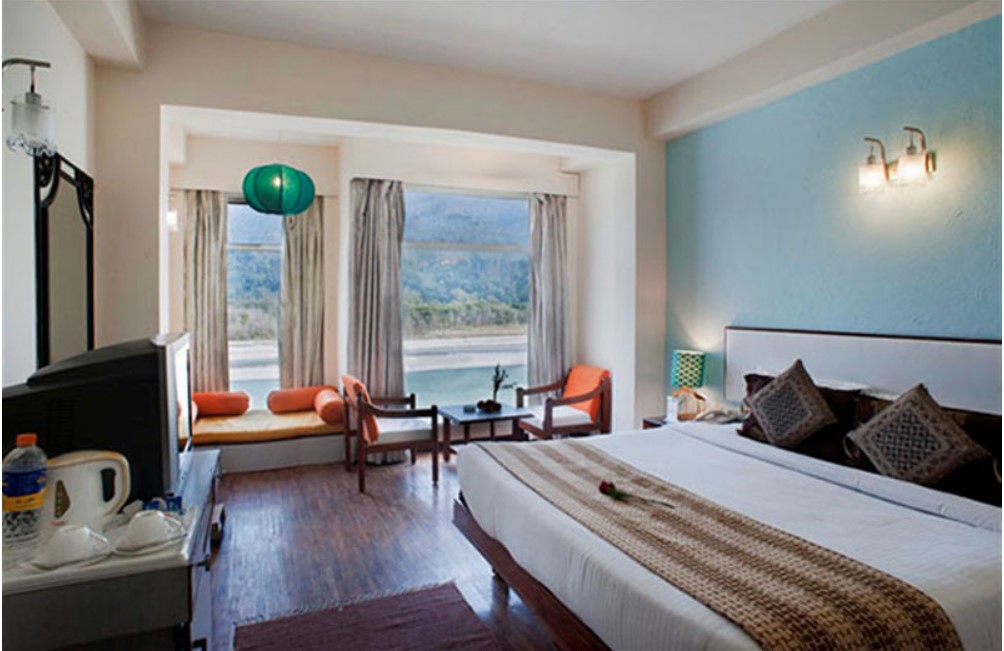 Ganga Kinare by Holywater 