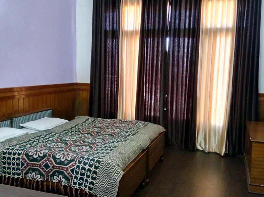 Hotel Himsagar - Almora
