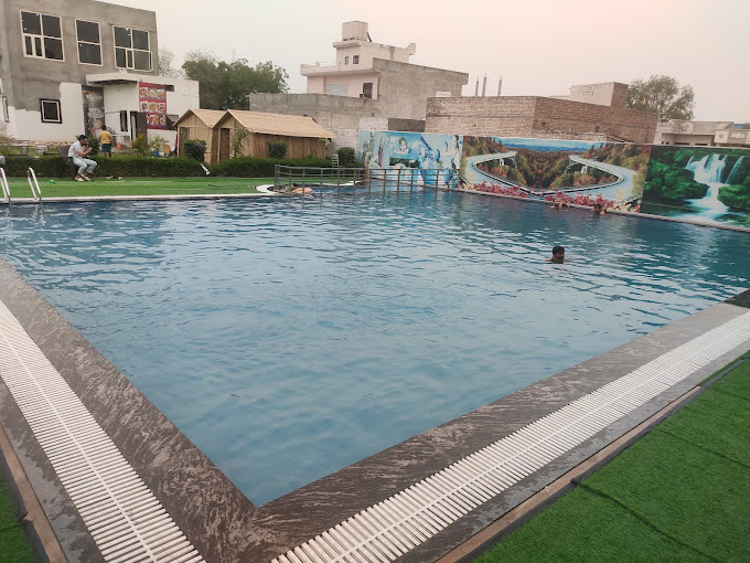 DM SWIMMING POOL