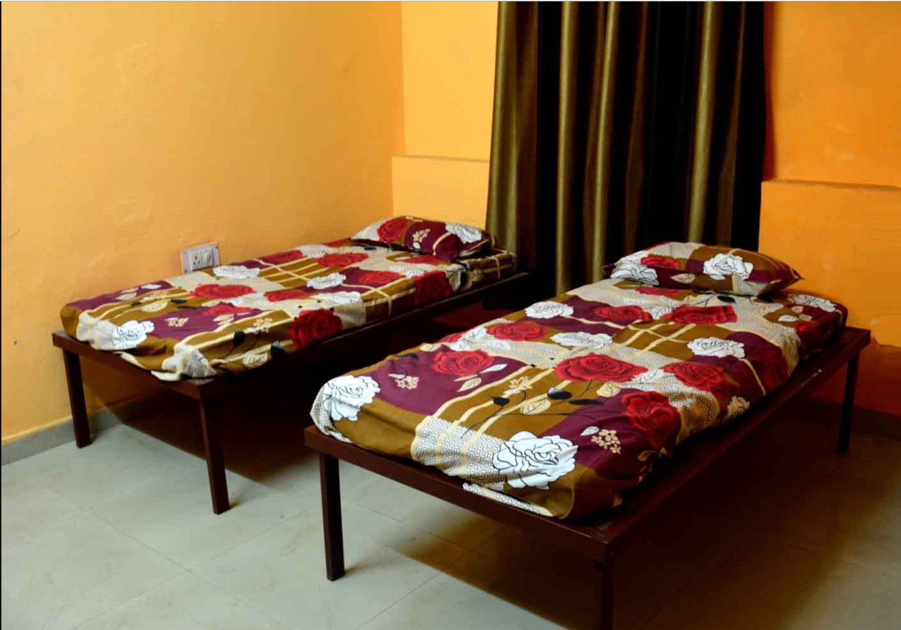 Ahsaas Girls P.G. Hostel Dehradun 