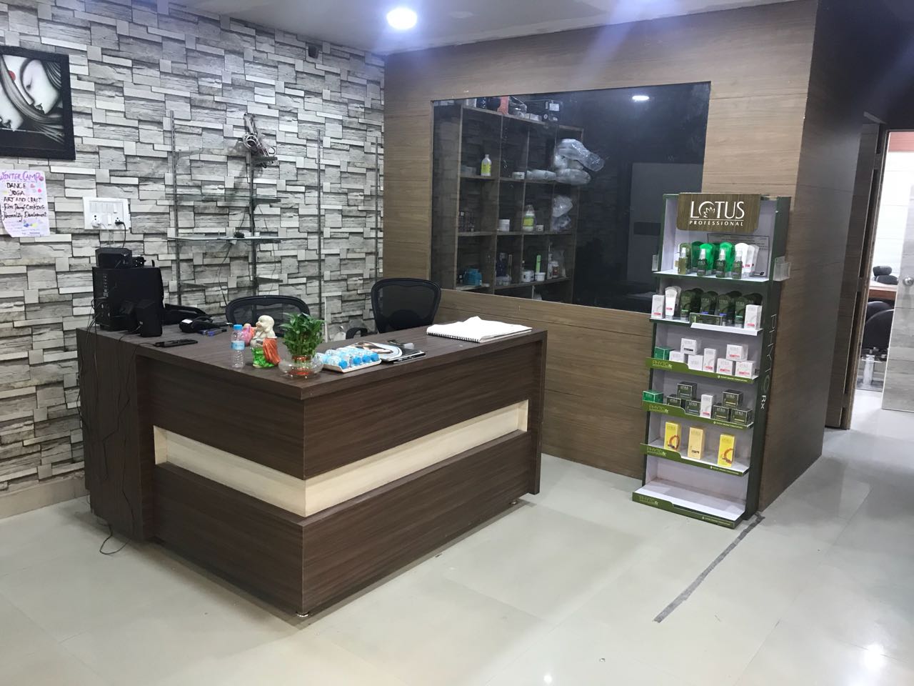 Hair Texture Unisex Salon