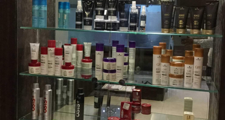 Golden Scissor Unisex Salon