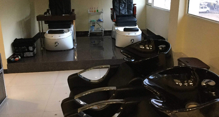 Golden Scissor Unisex Salon