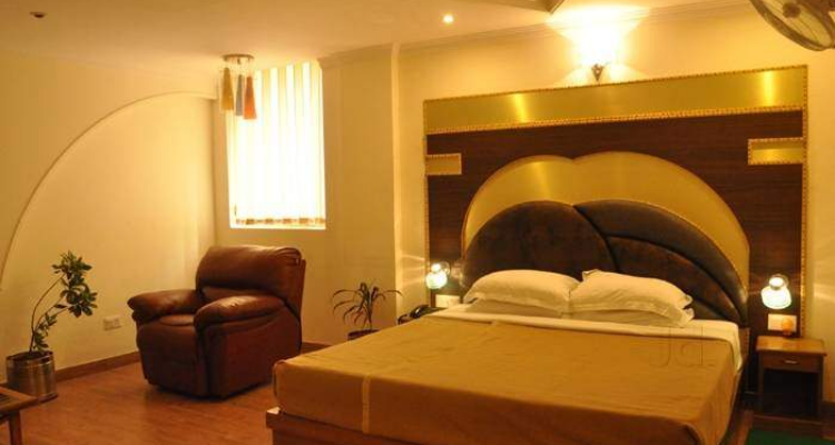 HOTEL CALISTA