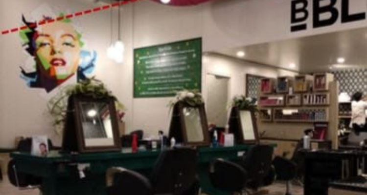 BBlunt Salon in Dehradun