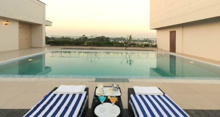 Blue Sapphire Clark's Inn