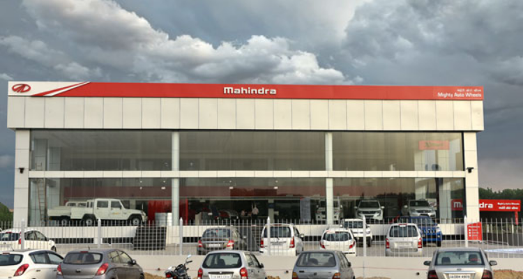 Mahindra Showroom