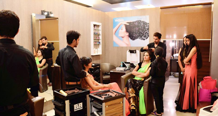 Makeover Unisex Salon