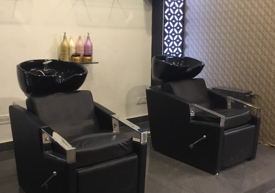 Make Over Unisex Salon