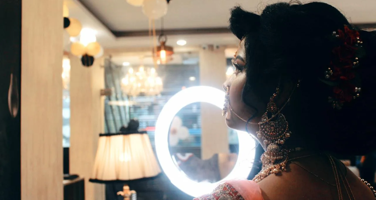 FleekYou Salon - Best Salon in Paschim Vihar