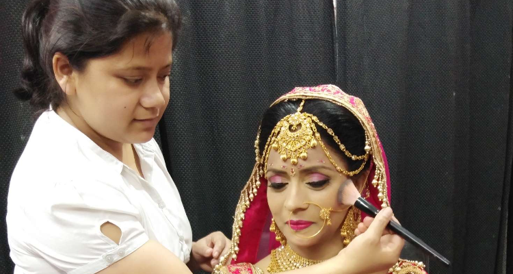 Anu the beauties parlour