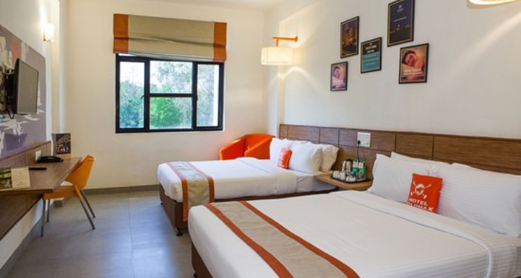 Hotel Polo Max, Allahabad