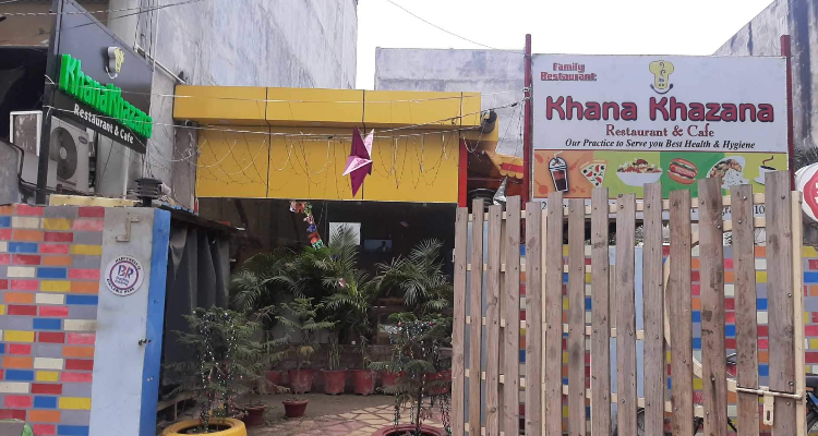 ssKhana Khazana Restaurant and cafe  Prayagraj
