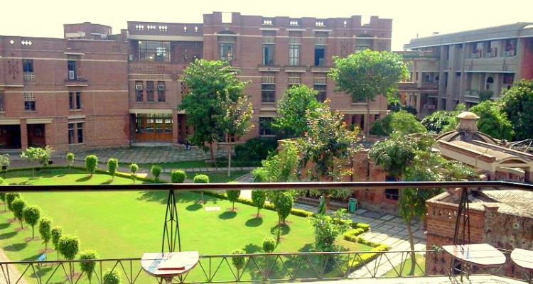 ssAjay Kumar Garg Engineering College, Ghaziabad