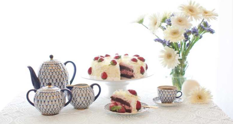 Monica's Puddings & Pies