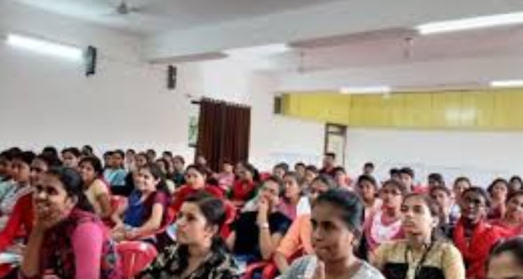 ssApti Plus Academy Bank Coaching in Pune