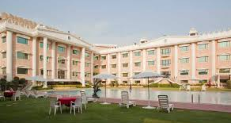 Hotel Holiday Regency Delux