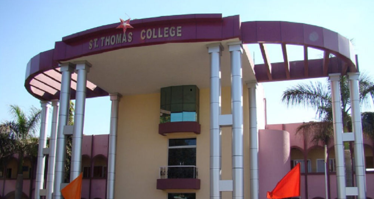ST. THOMAS COLLEGE