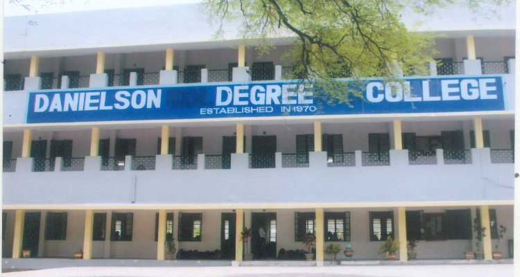 Danielson Degree college