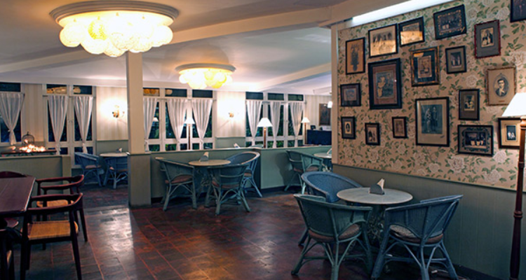 Chamiers-café and restaurant in chennai