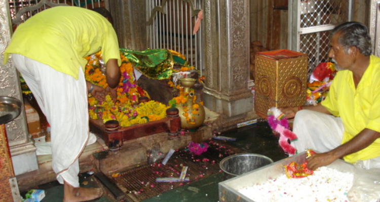 PANDIT AKASH SHASHTRI