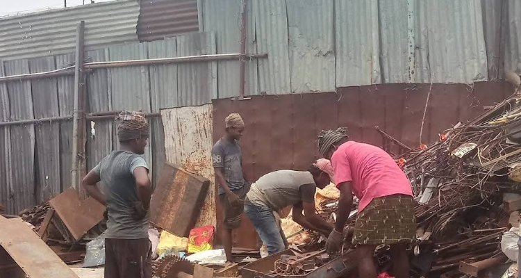 Kaaladhevan trader - Scrabdealer in Chennai