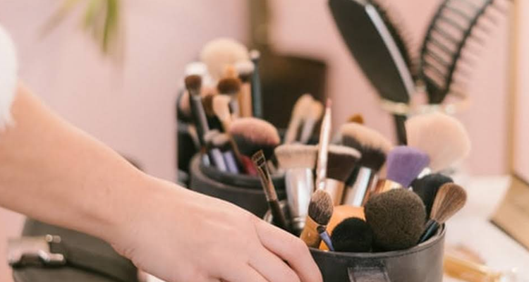 Reena Makeover Grace Salon & Academy  - dehradun