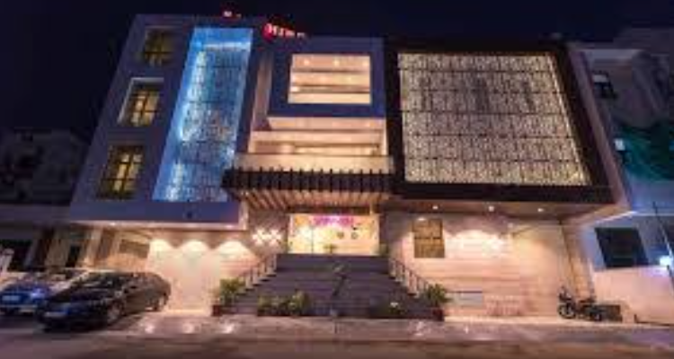 Hotel Sapphire World