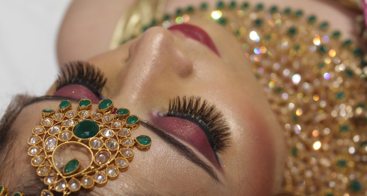 Fleekyou - Meat Best Makeup Artist for Bridal Makeup