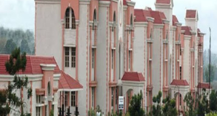 ssLaw College Dehradun