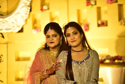 Kulja's Beauty Studio: Makeup Artist in Bhopal