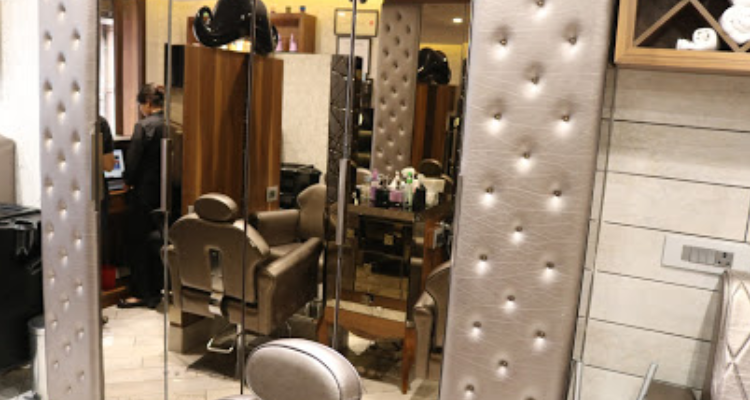 The Studio by Saakshi - Best Beauty, Unisex Salon & Parlour, Makeup Artist, Nail Spa, Bridal Makeup