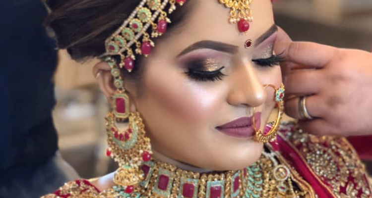 Meenakshi Dutt Makeovers Chandigarh - Best Makeup Artist in Chandigarh