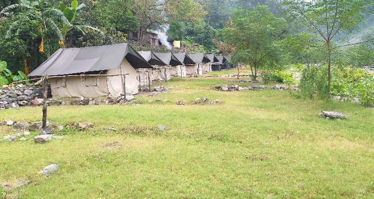 Real adventure guru - Ganga bank camp