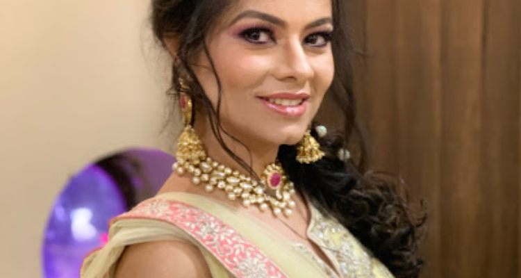 ssMiraa Chandan Makeup Artist & Academy
