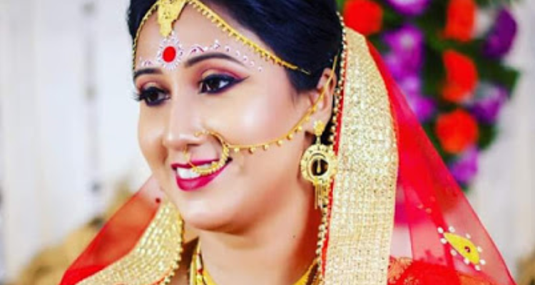ssHena Gayen Makeup Artist - West Bengal