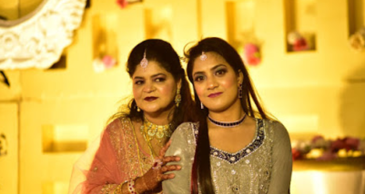 Kulja's Beauty Studio: Makeup Artist in Bhopal