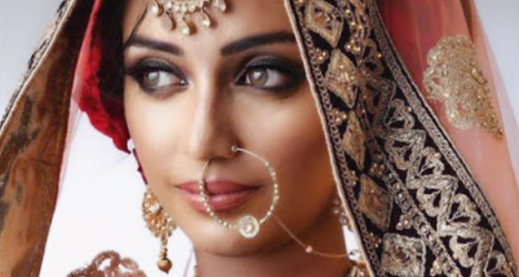 Aroma Brush Makeup - Best Makeup Artist In Jabalpur