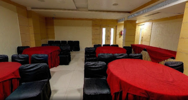 Hotel The Oasis, Banquet Hall - Madhya Pradesh