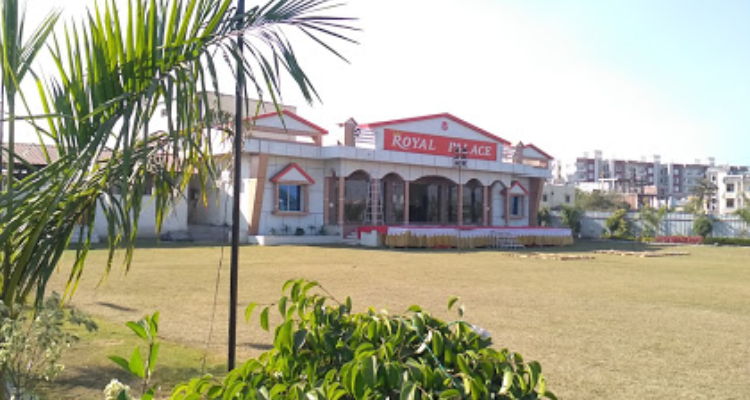 ssROYAL PALACE - Madhya Pradesh