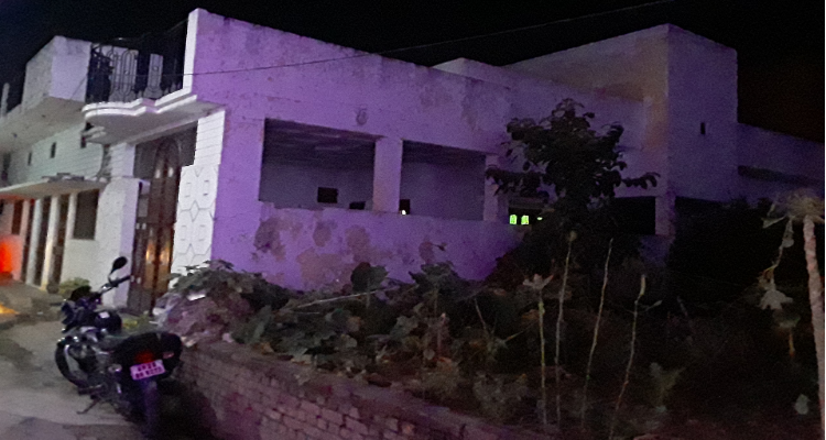 Best room on rent in Dhampur ( Bijnor)